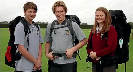  ??  ?? Sam Cook, Benjamin Lamont and Jazmin Evans will spend a month overseas as part of a school challenge.