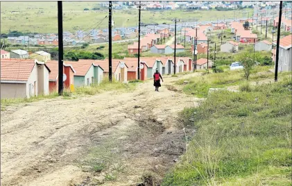  ?? Picture: SIBONGILE NGALWA ?? DEEP TRENCHES: Clay roads in unit P near Fort Jackson are in a terrible condition, especially when it rains, resulting in residents having to park their cars in an unsafe part of the area or walking about 1km from a taxi rank to their homes