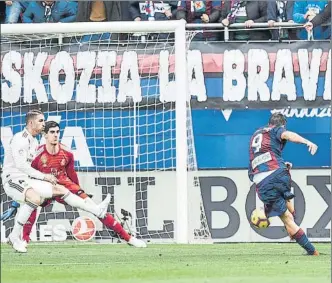  ?? FOTO: GETTY ?? Eibar y Real Madrid reflejan la cara y la cruz de la primera vuelta de LaLiga Santander