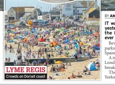  ??  ?? LYME REGIS Crowds on Dorset coast