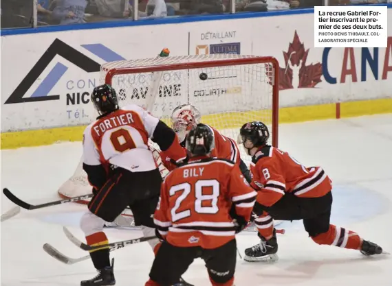  ??  ?? La recrue Gabriel Fortier inscrivant le premier de ses deux buts.