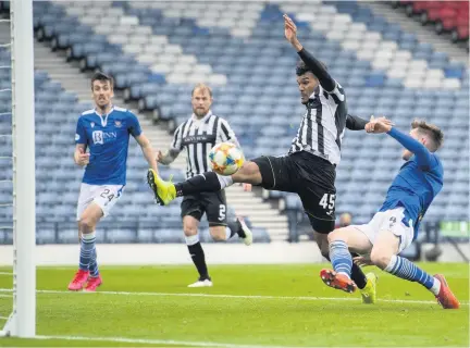  ??  ?? Crucial moment
Collin Quaner misses a gilt-edged chance to put St Mirren ahead