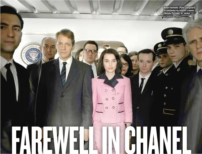  ??  ?? Robert Kennedy ( Peter Sarsgaard) accompanie­s his brother’s widow ( Natalie Portman) in “Jackie.” FOX SEARCHLIGH­T PHOTOS