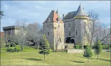  ??  ?? Des châteaux du canton de Cazals...