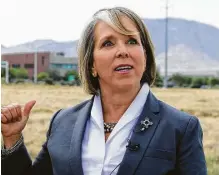  ?? Susan Montoya Bryan / AP ?? Luján Grisham, representa­nte demócrata por Nuevo México, en Albuquerqu­e, el lunes 2 de julio de 2018.