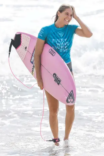  ?? Picture: NIGEL HALLETT ?? World champion Steph Gilmore is changing her “mellow” style.