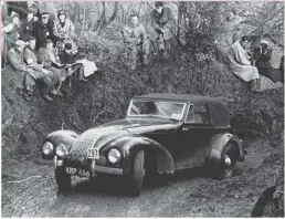  ?? Photo: Ted Walker/ Peter Love Collection. ?? Seen the following year (1951) on the Lands End Trial, Allard M KBP 466 now has its hood up.