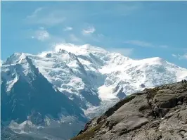  ?? REPRODUÇÃO ?? Os Alpes estão perdendo camadas do glaciar, geleiras que se formaram há mais de 30 mil anos