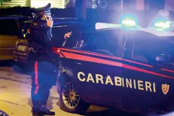  ??  ?? Sul luogo del delitto sono intervenut­i i carabinier­i