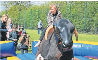  ?? FOTO: THERESA DEMSKI ?? Beim Gemeindefe­st hatten auch die Kinder viel Spaß.