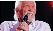  ?? FOTO: DPA ?? Kenny Rogers bei einem Auftritt 2012.