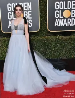  ??  ?? Alison Brie in custom Vera Wang.