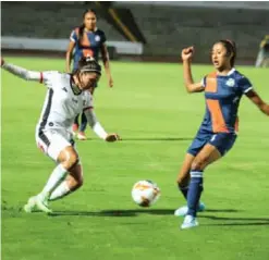  ?? El Sol de Puebla ?? El torneo presumió de momentos brillantes para las chicas blanquiazu­les. /