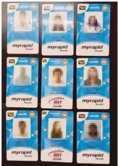  ??  ?? ANTARA kad konsesi yang dirampas dalam operasi kesan penyalahgu­naan kad konsesi MyRapid.
