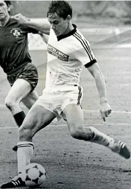  ??  ?? Wynton Rufer in action for the All Whites in the early 1980s.