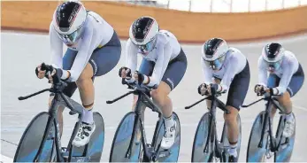  ?? FOTO: PRIVAT ?? Der deutscher Bahnvierer mit (vorn) Laura Süßemilch auf dem Weg zu Bronze bei der U23-Europameis­terschaft in Aigle.