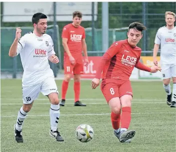  ?? RP-FOTO: ARCHIV/BLAZY ?? Ardian Duraku (rechts) leitete mit einem Steilpass das 2:0 durch Faouzi El Makadmi ein.