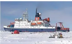  ?? FOTO: DPA ?? Die „Polarstern“wird ein Jahr lang eingefrore­n im Packeis driften.
