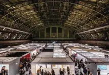  ??  ?? The Art Show is held annually at Park Avenue Armory. Photo by Scott Rudd.