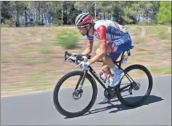  ??  ?? Thibaut Pinot, durante una etapa del presente Tour.