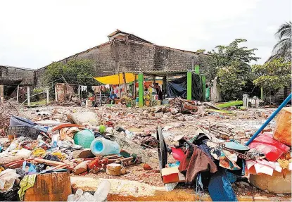  ??  ?? Restos de una de las viviendas destruidas por el sismo del 7 de septiembre.