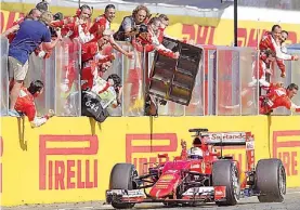  ?? EFE ?? Todo rojo.
Vettel n el Hungarorin­g. Ferrari busca acortar la brecha.