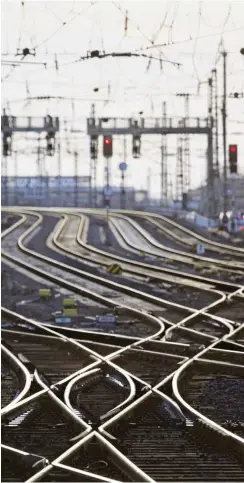  ?? Foto: imago/A. Hettrich ?? Lokomotive­n der Geschichte sind der SPD abhandenge­kommen.