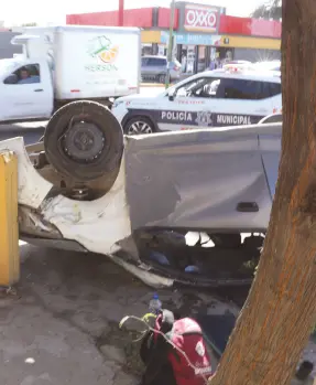  ?? ?? l Cuando llegó al lugar del accidente y los servicios de emergencia auxiliaron al herido, se dio cuenta de que se trataba de su tío.