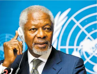  ?? PHOTO D’ARCHIVES, AFP ?? Sur cette photo prise en juin 2012, Kofi Annan, alors envoyé spécial de la Ligue arabe pour la Syrie, écoute les questions des médias au siège des Nations unies.