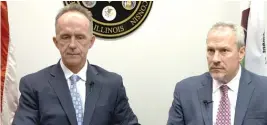  ?? MARIA DE LA GUARDIA/ SUN-TIMES ?? Brian McKnight (left), head of the DEA in Chicago, and Matthew Donahue, the DEA’s regional director for North America and Central America.