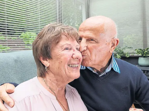  ?? Picture: Gareth Jennings. ?? Betty and Peppino Lapadula, married for 60 years today, met in Dundee and enjoyed a whirlwind romance.