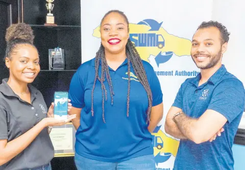  ?? CONTRIBUTE­D ?? NSWMA Community Relations Manager Kimberley Blair (centre) with Esirom digital systems specialist Tajé Carter (left) and Esirom Director Alex Morrissey at the recent launch of the NSWMA app.