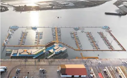  ?? // ABC ?? Recreación de la zona de emplazamie­nto del futuro muelle deportivo en Huelva