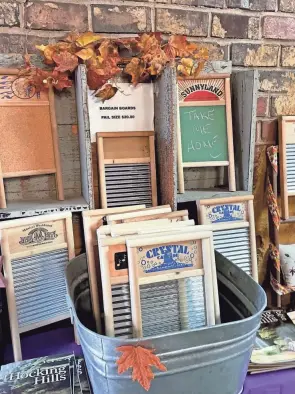  ?? ?? A variety of washboards and other items are available at the factory gift shop.