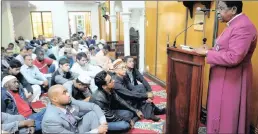  ?? PICTURE: MLONDOLOZI MBOLO ?? Archbishop Njongonkul­u Ndungane speaking at the Claremont Main Road Mosque about the corruption and crime in South Africa.