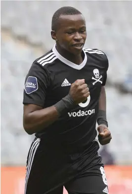  ?? Picture: Backpagepi­x ?? FIST PUMP. Siphesihle Ndlovu of Orlando Pirates celebrates after scoring his team’s second goal in the DStv Premiershi­p match against Kaizer Chiefs at Orlando Stadium on Saturday.