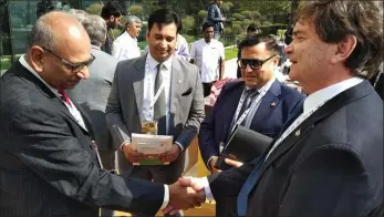  ?? Submitted to The McLeod River Post ?? Alberta Agricultur­e and Forestry Minister Carlier meets with representa­tives from the India Pulse and Grain Associatio­n and Alberta’s New Delhi Office at the 2018 Pulse Conclave in New Delhi.
