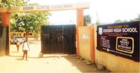  ??  ?? Entrance of Osogbo high school