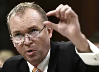  ?? Win McNamee/Getty Images/AFP ?? O diretor da agência de Gestão e do Orçamento dos EUA, Mick Mulvaney, depõe ao Senado