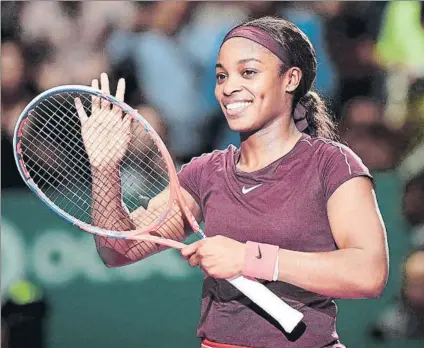  ?? FOTO: EFE ?? Sloane Stephens ganó el duelo entre las dos últimas vencedoras del Open USA, con el público de Singapur del lado de Osaka