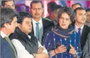  ?? SUBHANKAR CHAKRABORT­Y/HT ?? (From left) Congress UP chief Raj Babbar with party’s state general secretarie­s Jyotiradit­ya Scindia and Priyanka Gandhi Vadra in Lucknow on Wednesday.