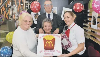  ??  ?? Muriel Haggerty with friend Christine Martin, franchisee Jasper Maudsley and manager Louise Nash.