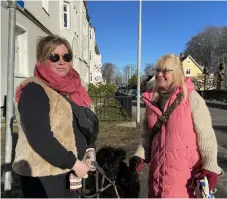  ?? BILD: HANNA BERNHARDSS­ON ?? Ida Hallonqvis­t och Lena Hallonqvis­t.