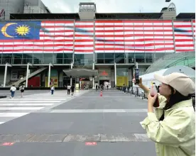  ?? —- Bernama photo ?? Hanifah says Malaysia has made significan­t progress in reducing hardcore poverty through initiative­s like the People Income Initiative and the Central Database Hub focused on boosting income and streamlini­ng assistance delivery.