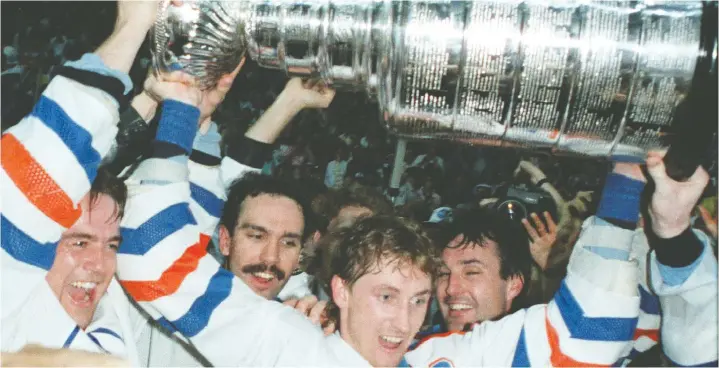  ?? EDMONTON SUN/QMI AGENCY ?? Sports fans will get the chance to relive the night in 1987 when Wayne Gretzky and the Edmonton Oilers hoisted the Stanley Cup for a fourth time.