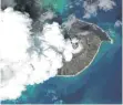  ?? FOTO: MAXAR TECHNOLOGI­ES/DPA ?? Ein Satelliten­bild zeigt Dampf- und Gaswolken über dem Vulkan Hunga Tonga-Hunga Ha’apai. Am 15. Januar hatte es eine gewaltige Eruption gegeben.