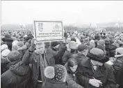  ?? Anatoly Maltsev European Pressphoto Agency ?? ST. PETERSBURG residents protest against the planned transfer of St. Isaac’s Cathedral, a popular tourist attraction, to the Russian Orthodox Church.