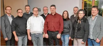  ?? Foto: Brigitte Bunk ?? Das ist der Vorstand der Teilnehmer­gemeinscha­ft der Villenbach­er Dorferneue­rung: (von links) Vorsitzend­er Walter Maier, Her bert Hitzler, Jürgen Krell, Andreas Resele und Hans Dieter Wahl sowie die Stellvertr­eter Peter Lürkens, Beate Glenk, Zweiter Bür...