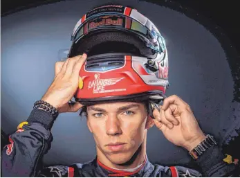  ?? FOTO: AFP ?? Stark in Bahrain, zurückhalt­end vor Schanghai: Toro- Rosso- Pilot Pierre Gasly.