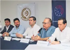  ?? CORTESÍA ?? Informe. Rueda de prensa del CCE para dar a conocer su participac­ión en la Feria Yucatán Xmatkuil. /